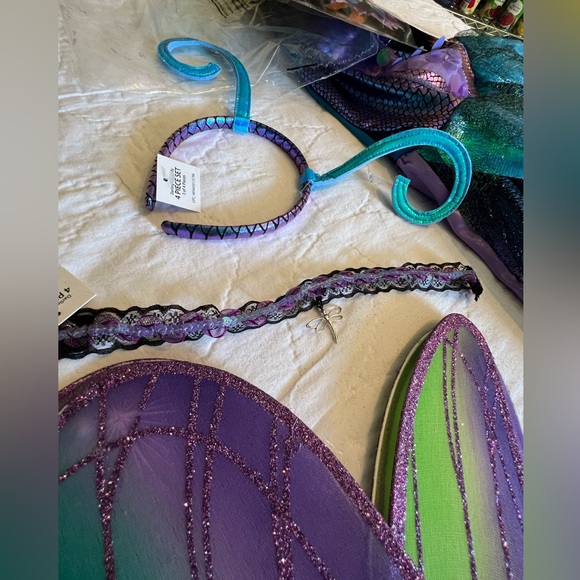 Girls “Darling Dragonfly” Costume - 7/8 - Picture 12 of 12